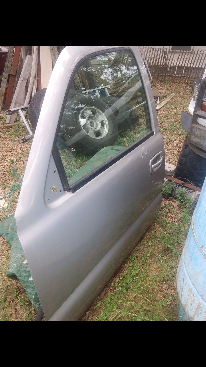 Tahoe truck door