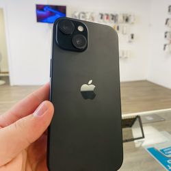 Apple iPhone 15