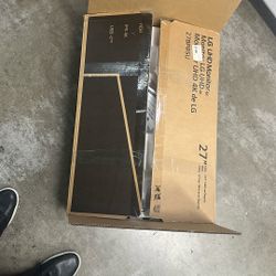 LG UHD Monitor 