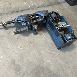 Q20 Slider Hitch With Hardware 