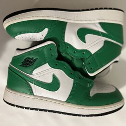 Jordan 1’s Size 5