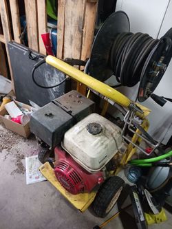 Pressure washer/go-cart motor