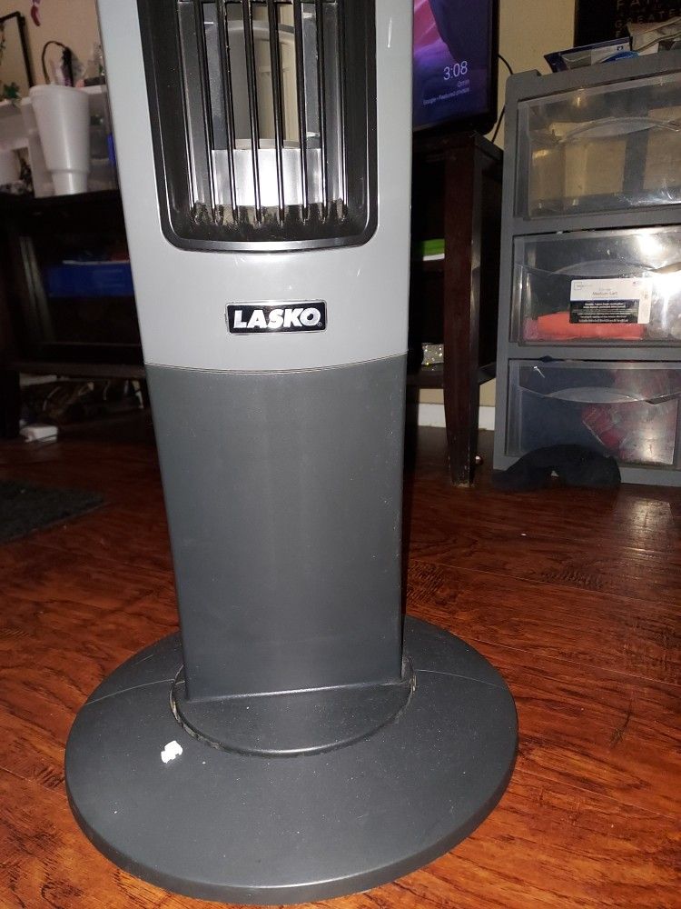 Lasko T42902 42 Wind Curve Tower Fan u0026 IONIZER.... for Sale in Fresno, CA  - OfferUp