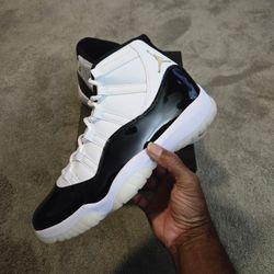 Jordan 11 - Gratitude / Defining Moments - Size 13