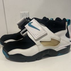 Nike Air Diamond Turf