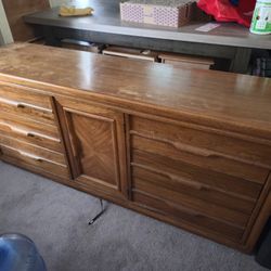 FREE DRESSER