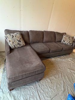 Sectional Couch ( Free Delivery )