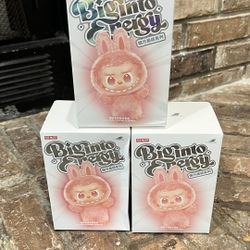 Labubu Big Into Energy dolls