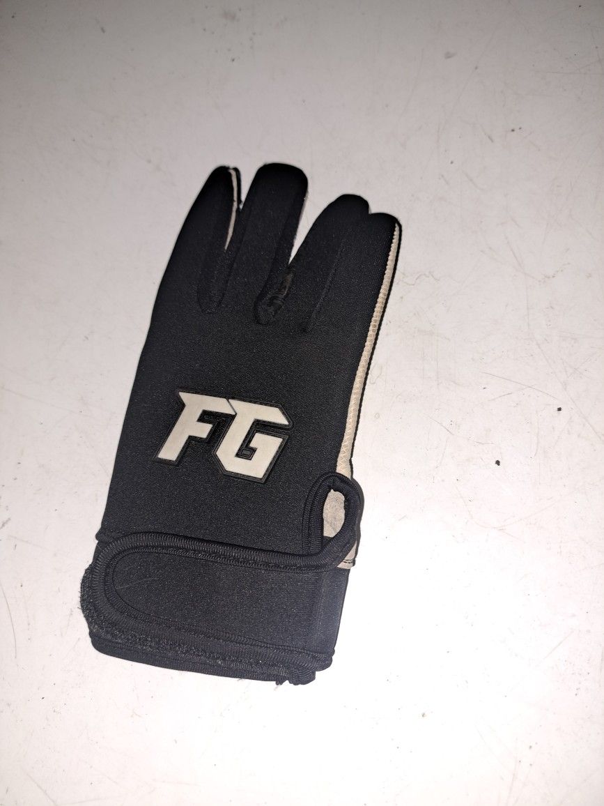 FG RH Cold Weather Throwing Glove