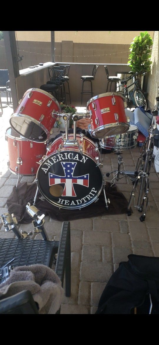 Pearl drums Set