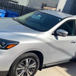 2018 Nissan Pathfinder