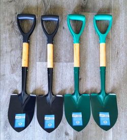 New 27 inch garden shovels 🪏