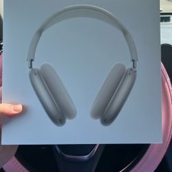 AirPods Max brand New