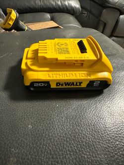 2ah dewalt batt