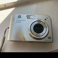 Hp M425 Digital Camera