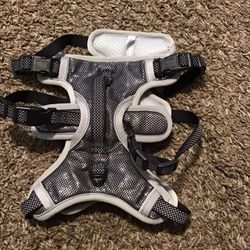 Dog Medium Black, Silver And Gray Harness