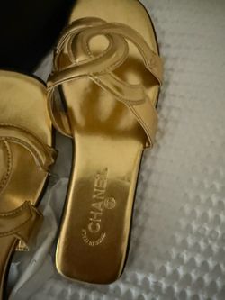 New size 39 gold slides
