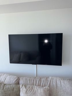 Large Flat Screen TV Wall Mounted