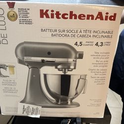 kitchen Aid Tilt-head stand mixer 