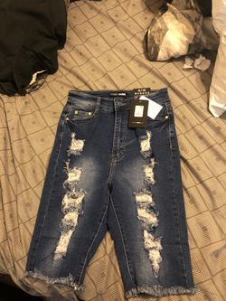 Women bermuda shorts