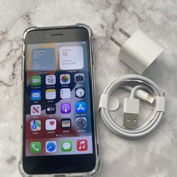 IPhone 7 32 GB unlocked for all carriers 