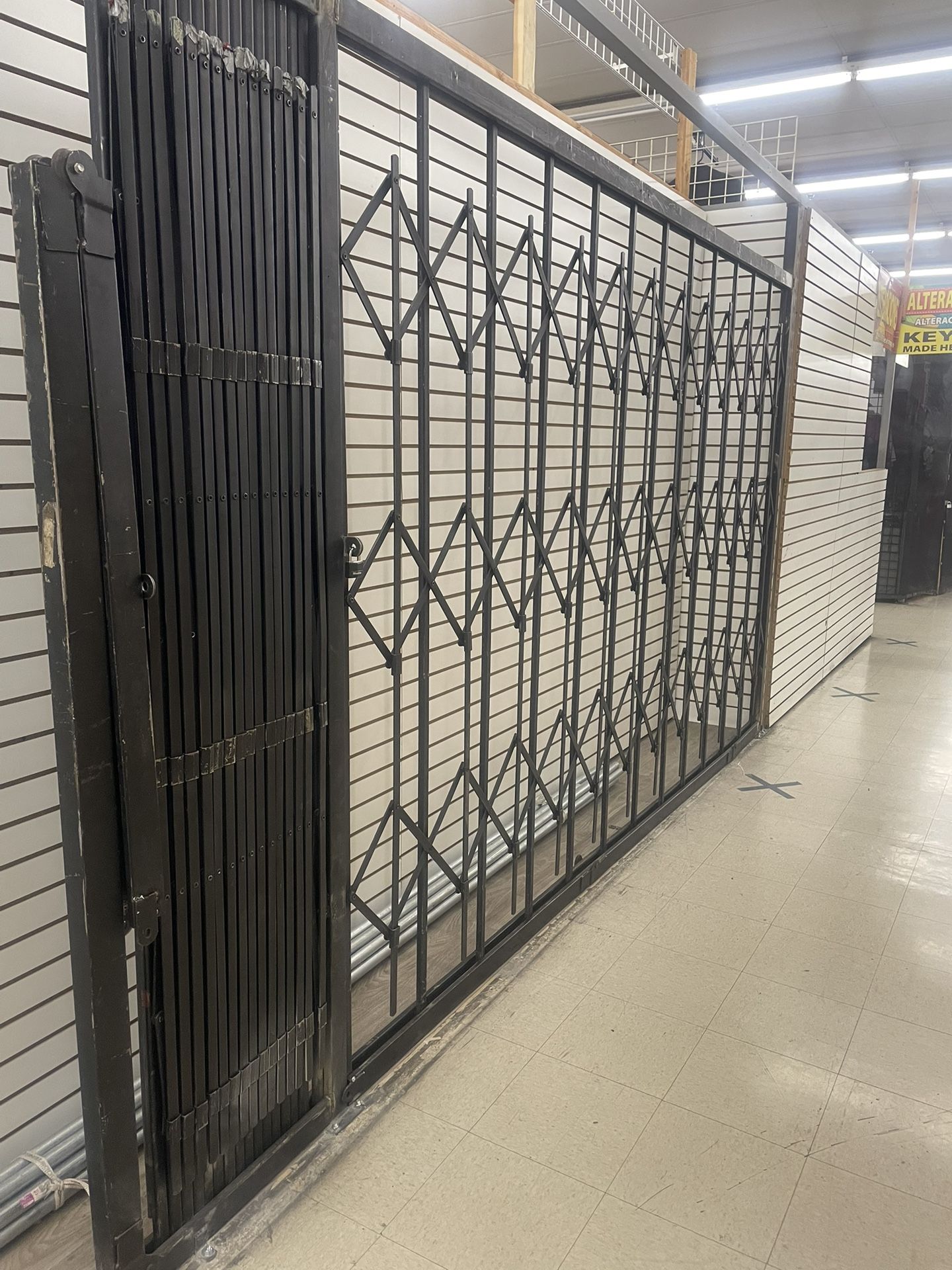 Commercial-Security-Gate