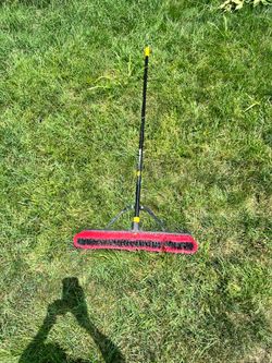 Outdoor Push Broom