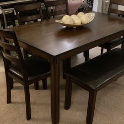 Dining Table Set