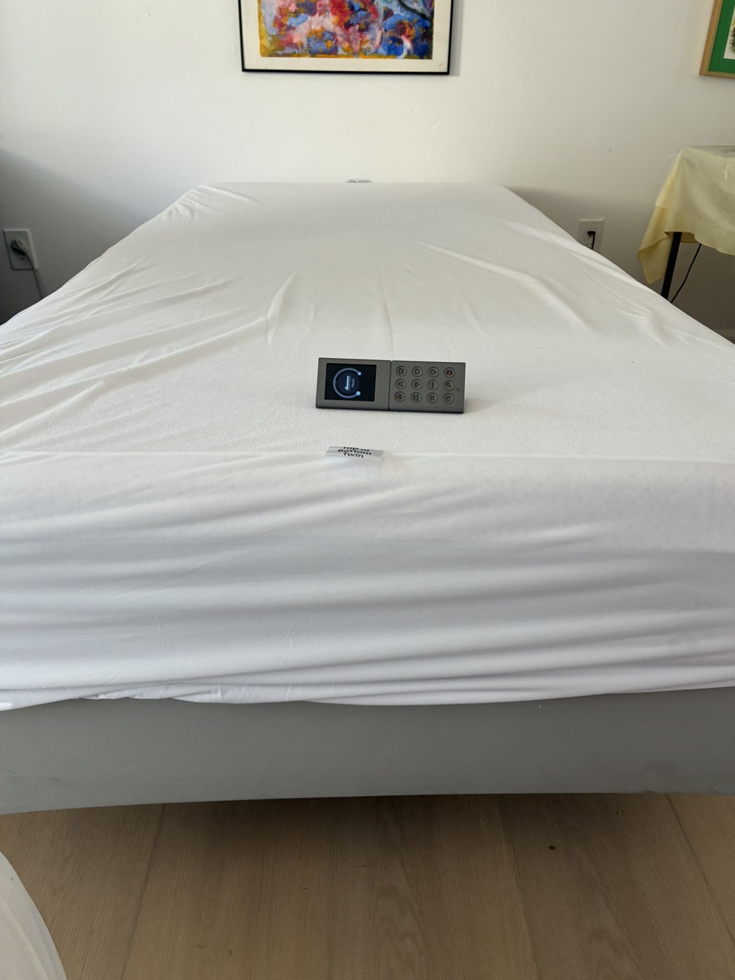 Adjustable Bed (foot And Head Remote Control) Select Comfort Twin Long c2 360 Smart Bed