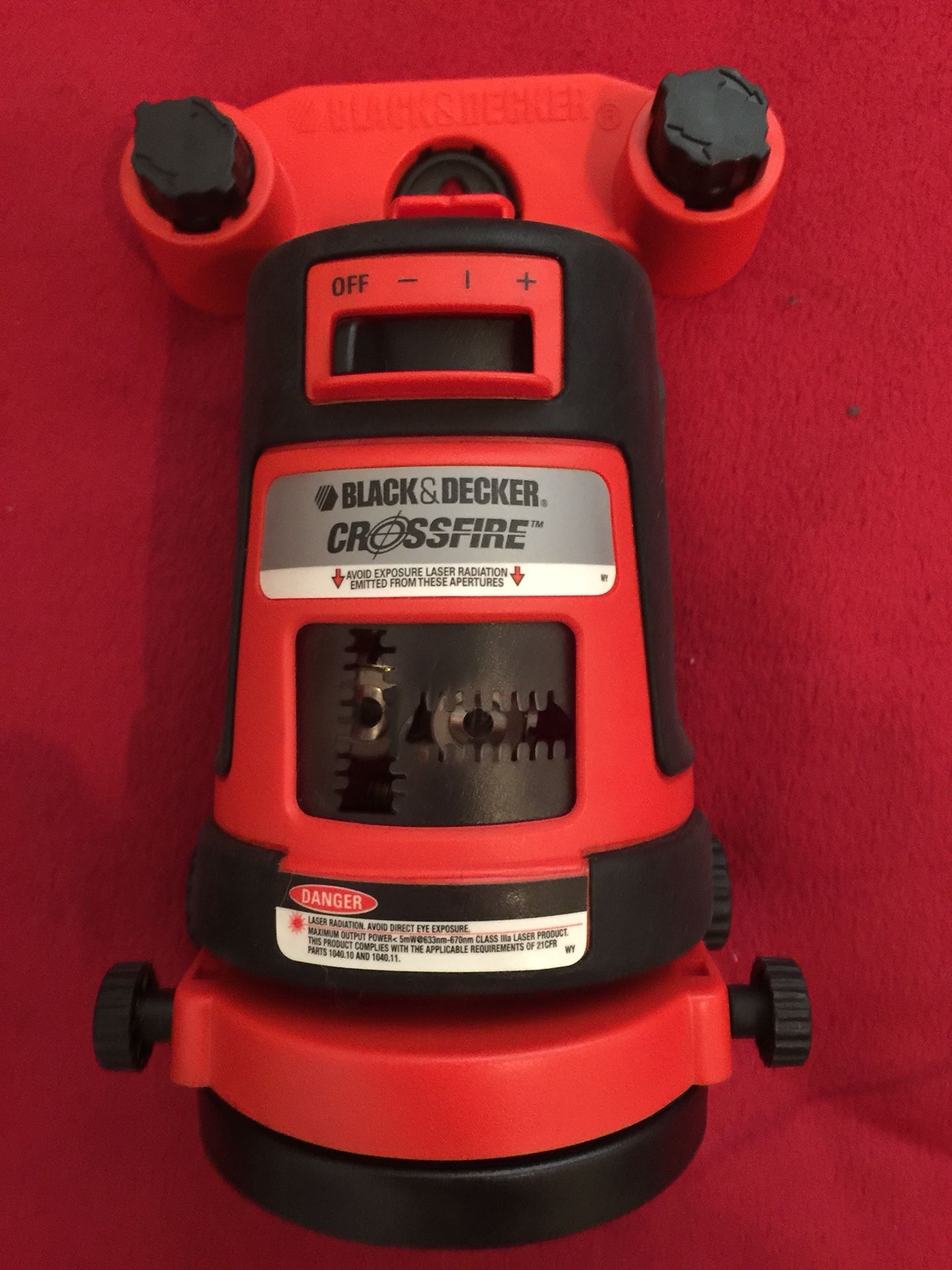 Black & Decker Crosshair 90 Auto Laser Level BDL400S Box is damaged. Non  available. for Sale in Somers Point, NJ - OfferUp