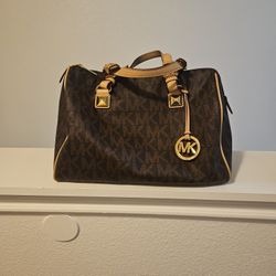 Michael Kors Purse In Excellent Condition . $50