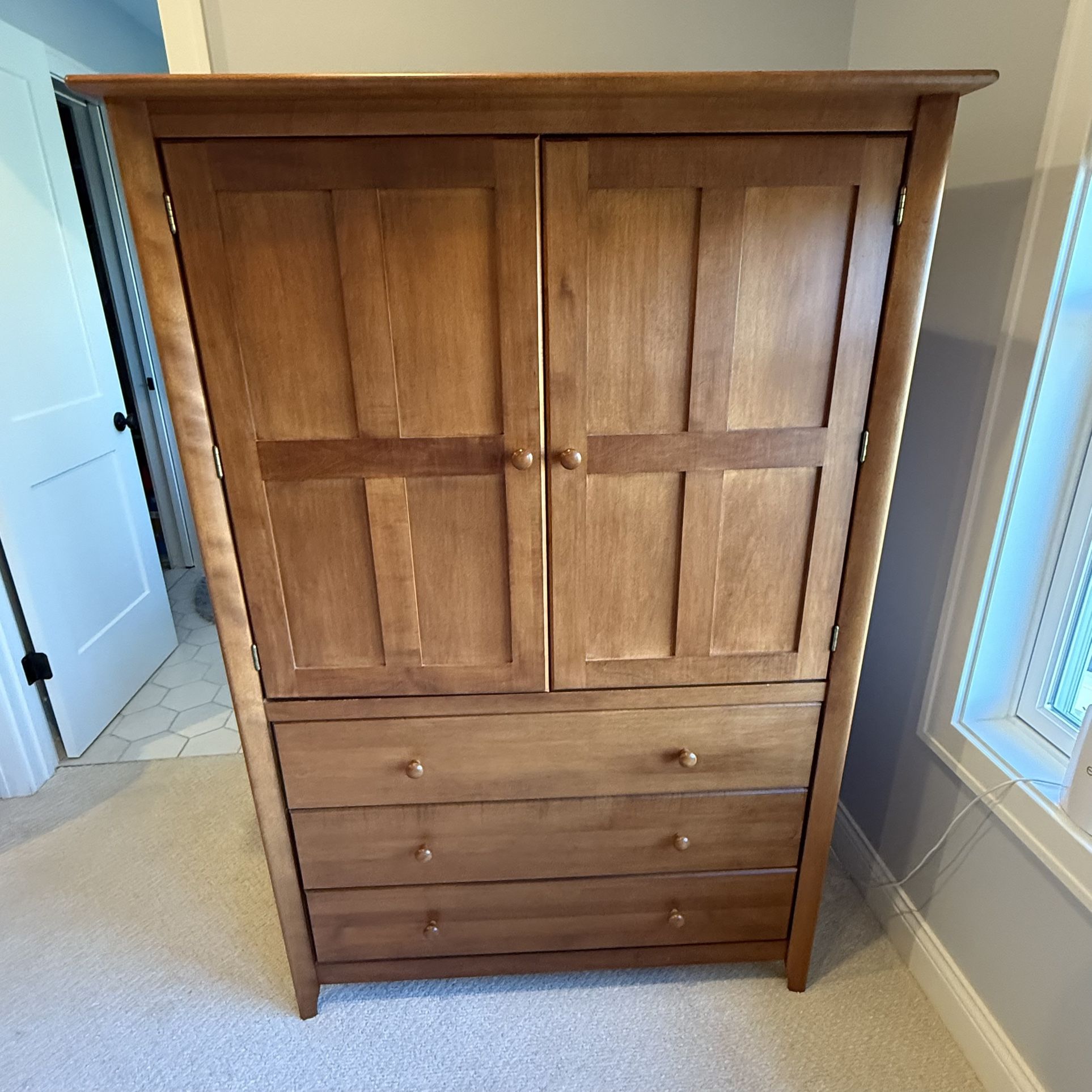 Solid Wood Shaker Style 3 Drawer Entertainment Armoire Excellent Condition