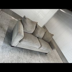 Comfy Nice Sofa Couch 🔥🔥