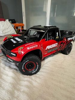 Traxxas UDR