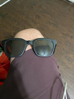 Bose glasses with speakers integraded