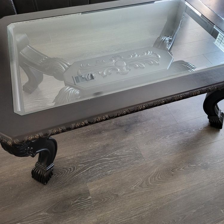 Coffee Table With 2 End Tables