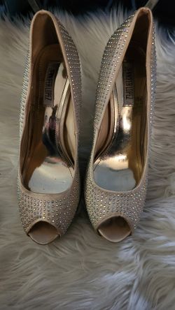 Jennifer Lopez Size 9.5