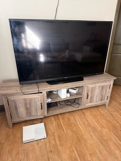 60” Full HD Sharp TV