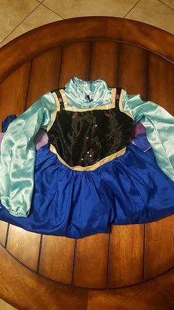 Anna costume