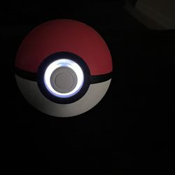 Nintendo Poké  Ball Plus