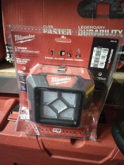 Milwaukee M12 Rover LED Flood Light 2364-20
