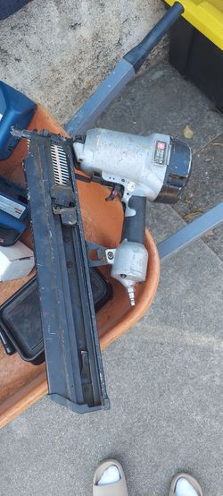 Nail gun