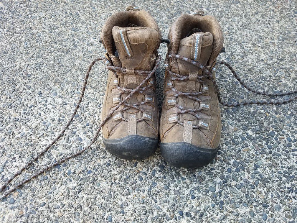 Women's Keen Hiking Boots 6.5