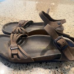 Birkenstock sandal Size 36 (Women 6)