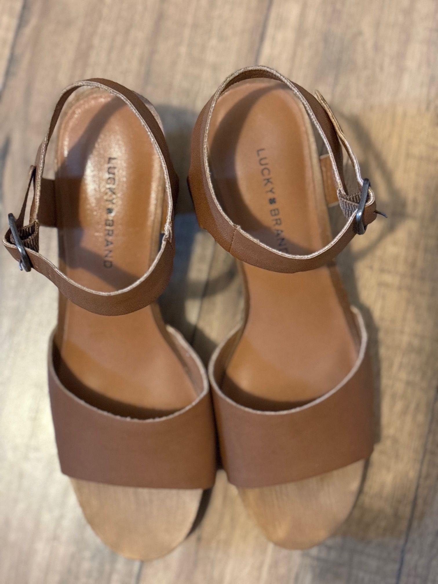 Size 7 Lucky Brand heels