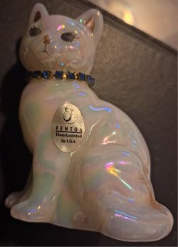 Fenton Art Glass Calendar Cat figurine. These figurines were produced between 1992 and 2001 . September. 3 3/4 Inches.