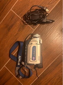 Sony handycam dcr trv17 camcorder