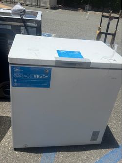 Media chest freezer
