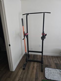 Home gym pullup and abs