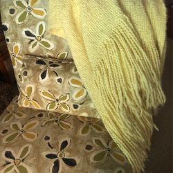 Chair /Yellow Shag Rug/Yellow Fringed Theow